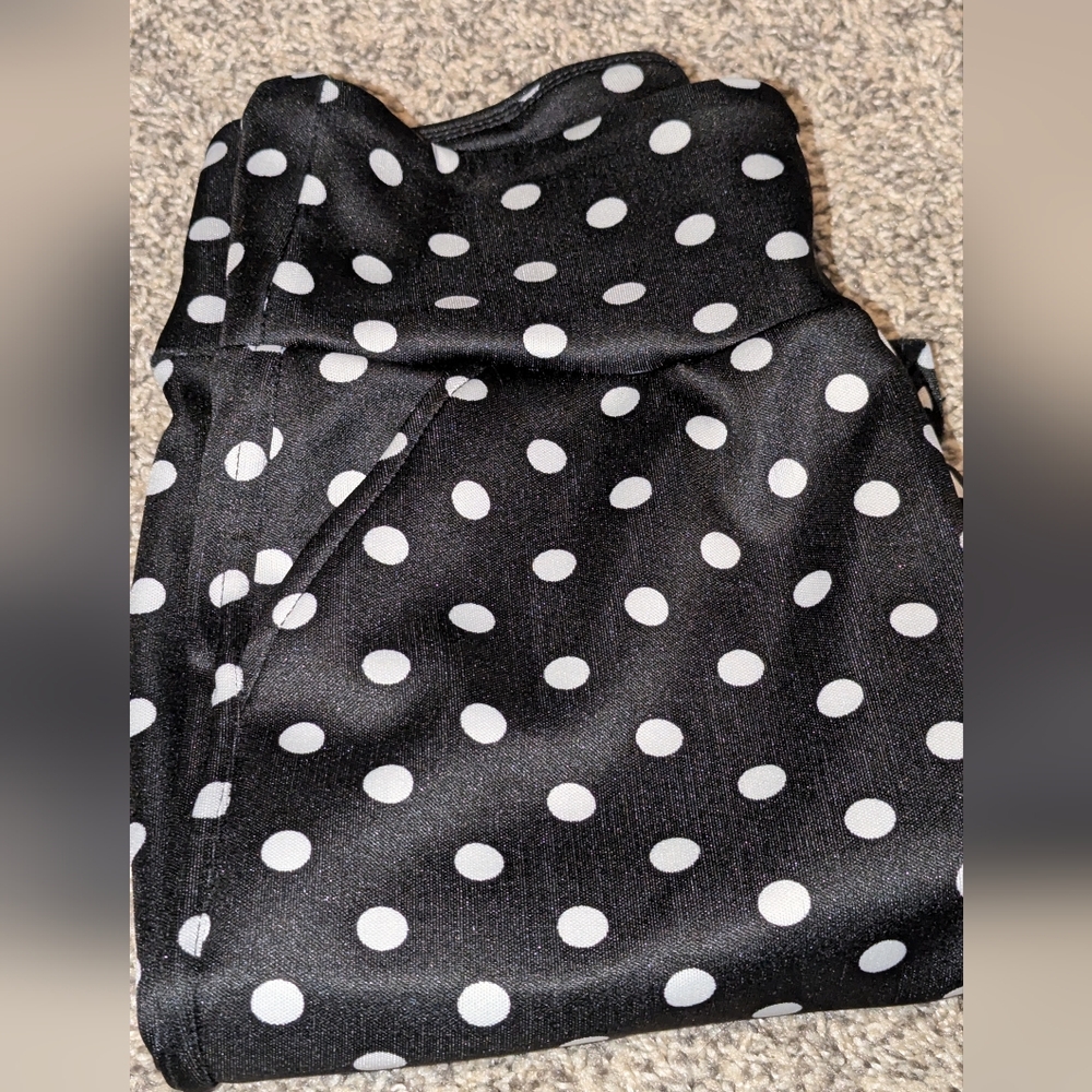 Taylor Dayne Tee Size Medium & Polka Dot Pants Size Small - Picture 3 of 5